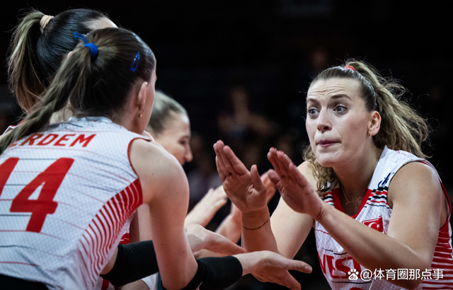 女将雄姿英发，率队夺冠无人能敌的简单介绍