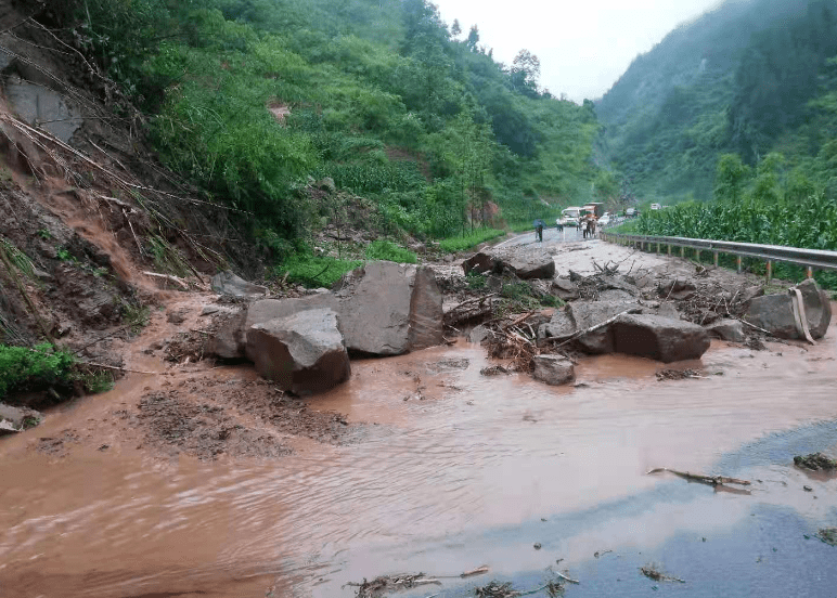 ju11.co-阿雅克肖不敌法兰克福，遭遇滑坡